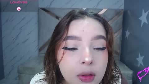 Mia online show from March 22, 2026, 1:14 pm