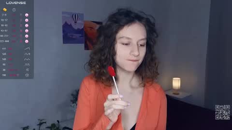 Mia  online show from March 3, 2025, 9:44 am