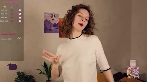 Mia  online show from September 13, 2025, 3:56 pm