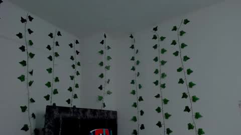 MIA online show from October 21, 2025, 9:15 pm