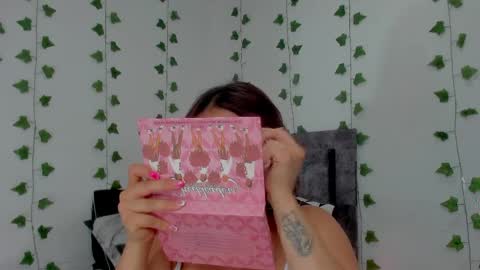 MIA online show from April 18, 2026, 10:10 pm