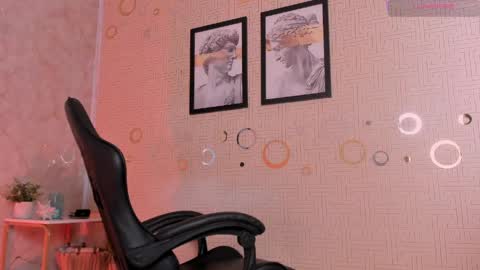 Snapshot of mia_gothzx chatting on April 25, 2026, 1:41 pm Mia online show from April 25, 2026, 1:41 pm