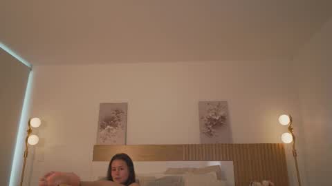   online show from December 20, 2025, 9:11 pm