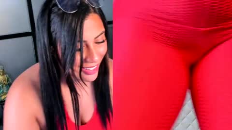 Snapshot of mia_hotwife chatting on March 11, 2025, 7:25 pm Mia.... Nice to meet you thumb up me please its important online show from March 11, 2025, 7:25 pm
