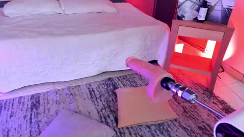 Val  online show from January 9, 2025, 11:13 pm