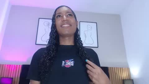 Snapshot of mia_kheleer chatting on February 2, 2026, 5:44 pm Mia online show from February 2, 2026, 5:44 pm