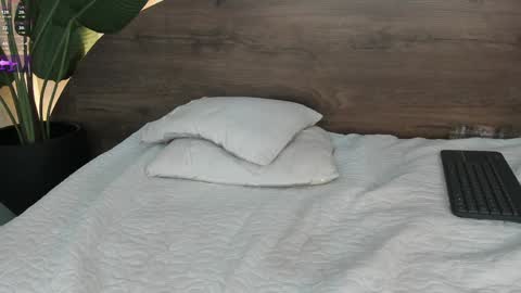 mia_lacy online show from January 29, 2025, 10:53 pm