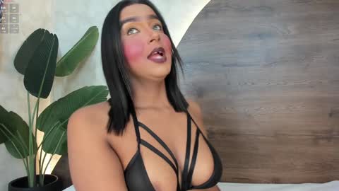mia_lacy online show from February 7, 2025, 7:27 pm
