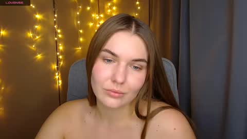 mia_lemm online show from October 10, 2025, 6:40 pm