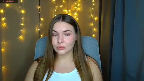 mia_lemm online show from October 15, 2025, 5:51 am