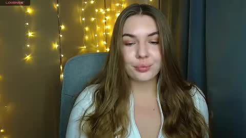 mia_lemm online show from October 24, 2025, 6:43 am