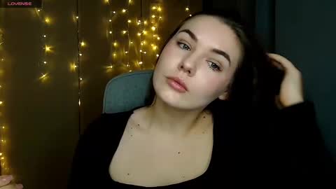 mia_lemm online show from October 30, 2025, 6:37 am
