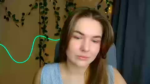 mia_lemm online show from March 11, 2026, 8:20 am