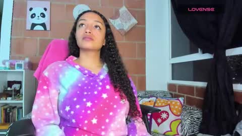 mia_lovea online show from March 1, 2026, 10:17 am