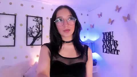 Mia online show from July 23, 2026, 1:58 am