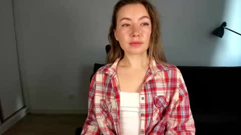 Mia online show from February 28, 2026, 7:53 am