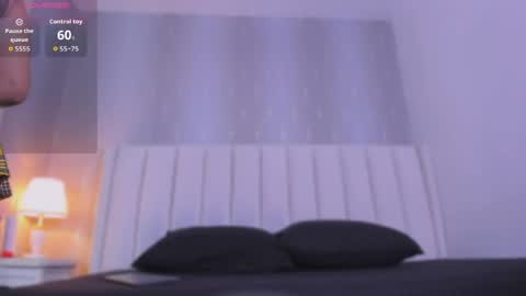 Snapshot of mia_medina chatting on April 29, 2026, 8:04 pm online show from April 29, 2026, 8:04 pm