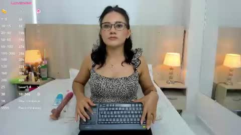 Mia Mercier online show from June 22, 2026, 11:40 am