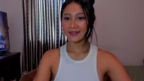 mia_miel69 online show from March 8, 2026, 4:55 pm