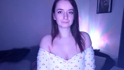 Mia online show from March 7, 2026, 12:18 am