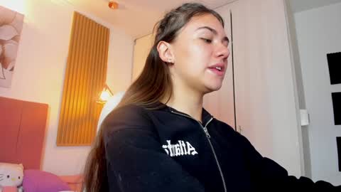 Mia Nevaeh - follow me online show from January 21, 2025, 10:08 pm