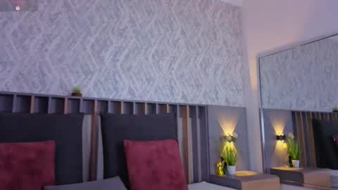 MIa online show from November 29, 2025, 2:31 pm