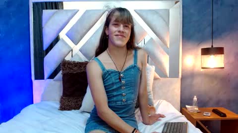 mia_pallmer online show from January 13, 2026, 1:16 pm