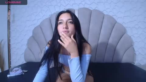 mia_prince_ online show from April 11, 2026, 1:26 pm