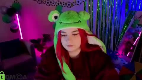 Mia online show from June 27, 2026, 1:10 am