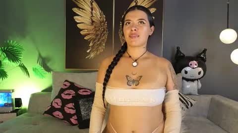 mia_rousse_dark online show from September 20, 2025, 9:27 pm