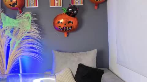 mia_rousse_dark online show from October 17, 2025, 9:28 pm