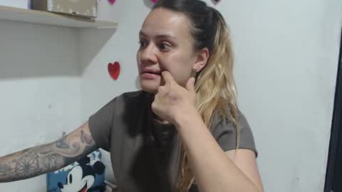 Snapshot of mia_sepulveda chatting on December 4, 2024, 3:15 am Mia Sepulveda online show from December 4, 2024, 3:15 am