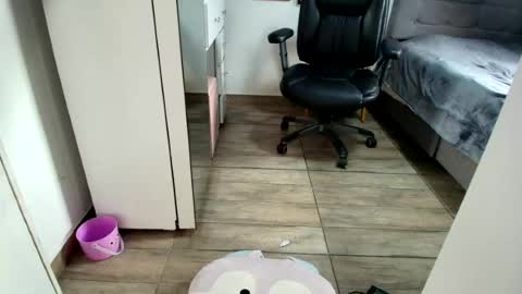 Mia Sepulveda online show from July 10, 2026, 4:20 pm
