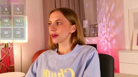 Mia online show from February 2, 2026, 8:29 pm