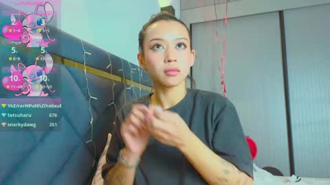 Mia online show from February 2, 2025, 11:30 am