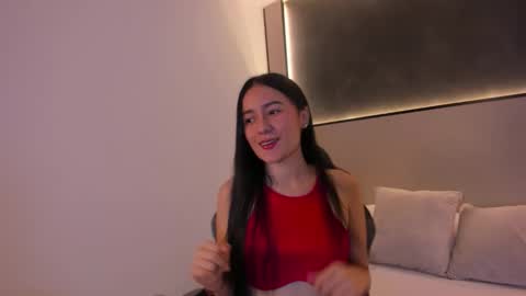 Snapshot of mia_slora chatting on January 17, 2026, 11:59 am M I A online show from January 17, 2026, 11:59 am