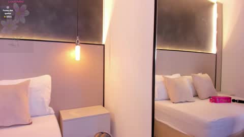 Snapshot of mia_slora chatting on February 5, 2026, 11:59 am M I A online show from February 5, 2026, 11:59 am