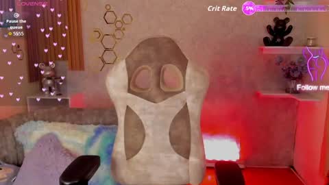 Mia online show from May 17, 2026, 12:12 pm