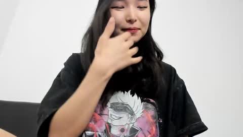 Snapshot of mia_soyun chatting on November 28, 2025, 4:31 pm Your Soyun online show from November 28, 2025, 4:31 pm