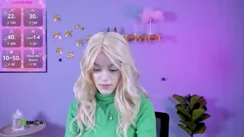 mia_starrr_ online show from January 14, 2026, 9:48 am
