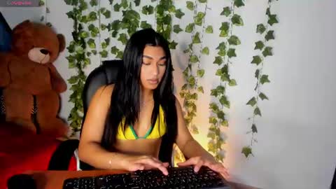 Mia online show from June 18, 2026, 9:41 pm