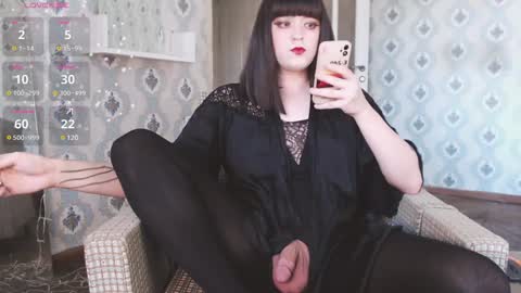 Snapshot of mia_wallase chatting on January 8, 2025, 8:06 am mia_wallase online show from January 8, 2025, 8:06 am