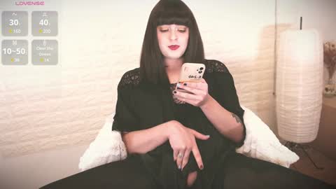 Snapshot of mia_wallase chatting on February 1, 2025, 7:47 am mia_wallase online show from February 1, 2025, 7:47 am