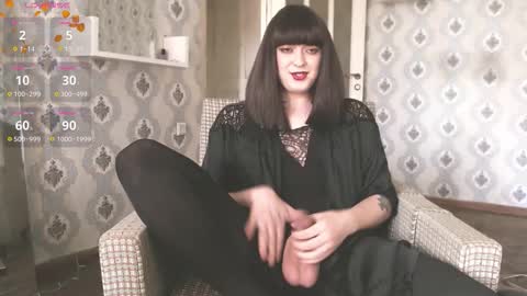 mia_wallase online show from November 10, 2025, 1:10 pm