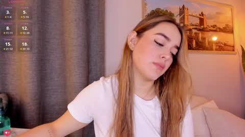 Mia White  online show from January 25, 2025, 12:37 pm