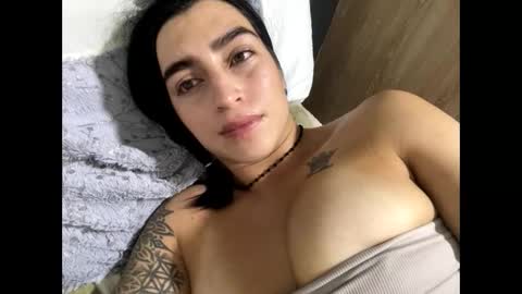 IG  isabelvp185 online show from September 28, 2025, 3:12 am
