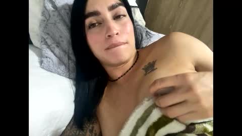 IG  isabelvp185 online show from October 14, 2025, 2:23 am