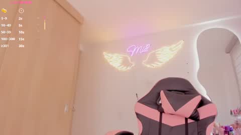 Snapshot of mia_yourmommy chatting on June 15, 2026, 9:17 pm online show from June 15, 2026, 9:17 pm
