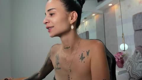Mia  online show from July 7, 2026, 12:31 pm