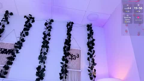 Mia online show from February 8, 2026, 11:46 am